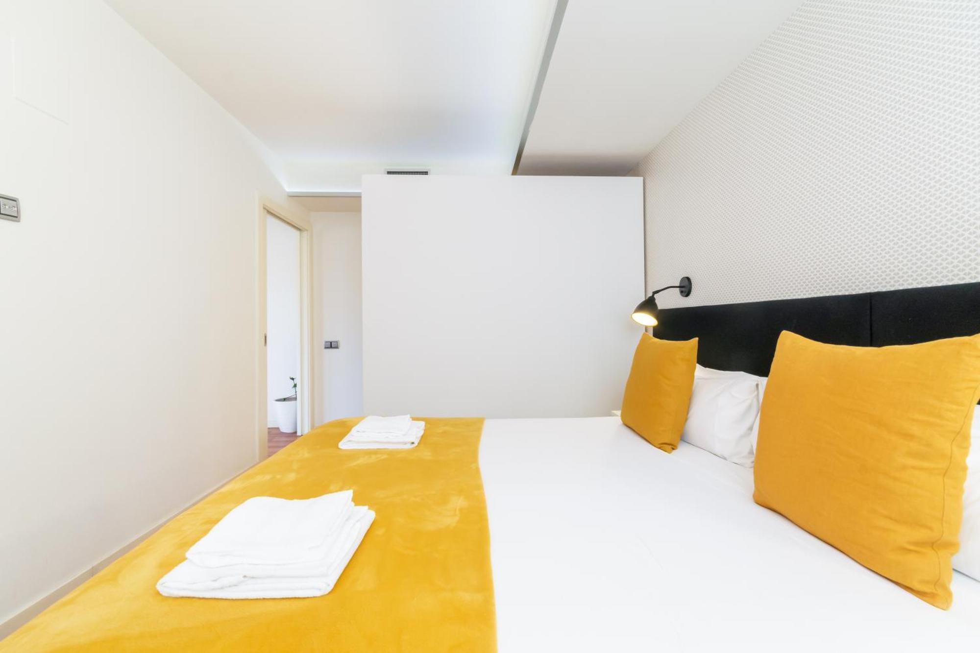 Unique Rentals - Placa Catalunya Central Apartments Barcelona Ngoại thất bức ảnh