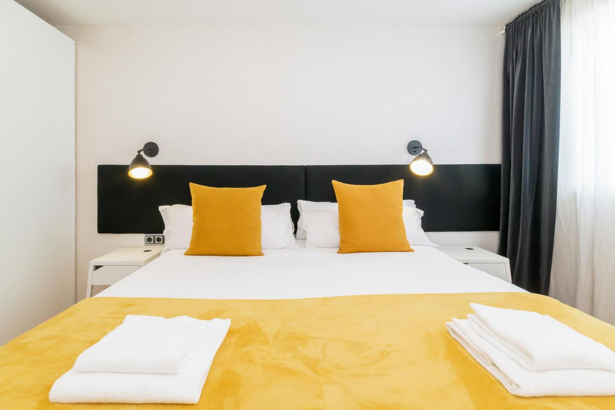 Unique Rentals - Placa Catalunya Central Apartments Barcelona Ngoại thất bức ảnh