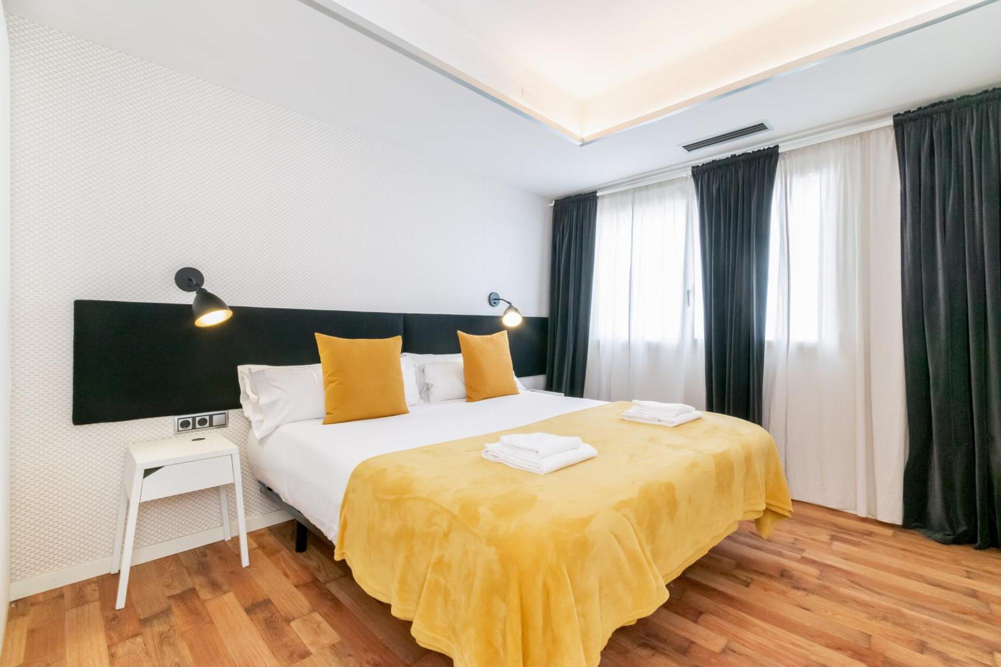 Unique Rentals - Placa Catalunya Central Apartments Barcelona Ngoại thất bức ảnh