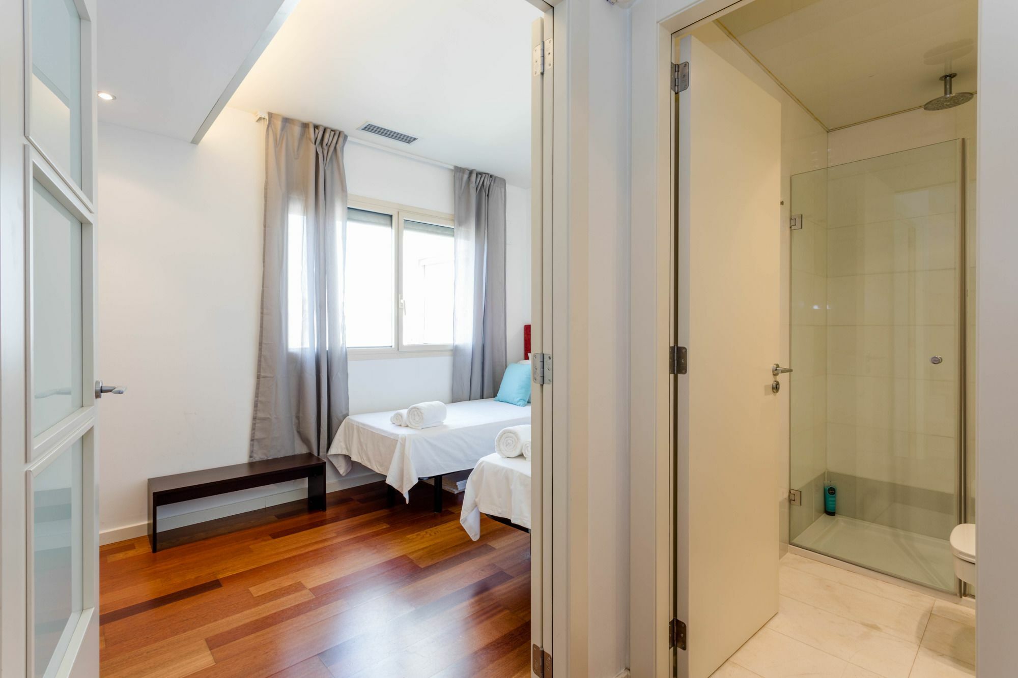 Unique Rentals - Placa Catalunya Central Apartments Barcelona Ngoại thất bức ảnh